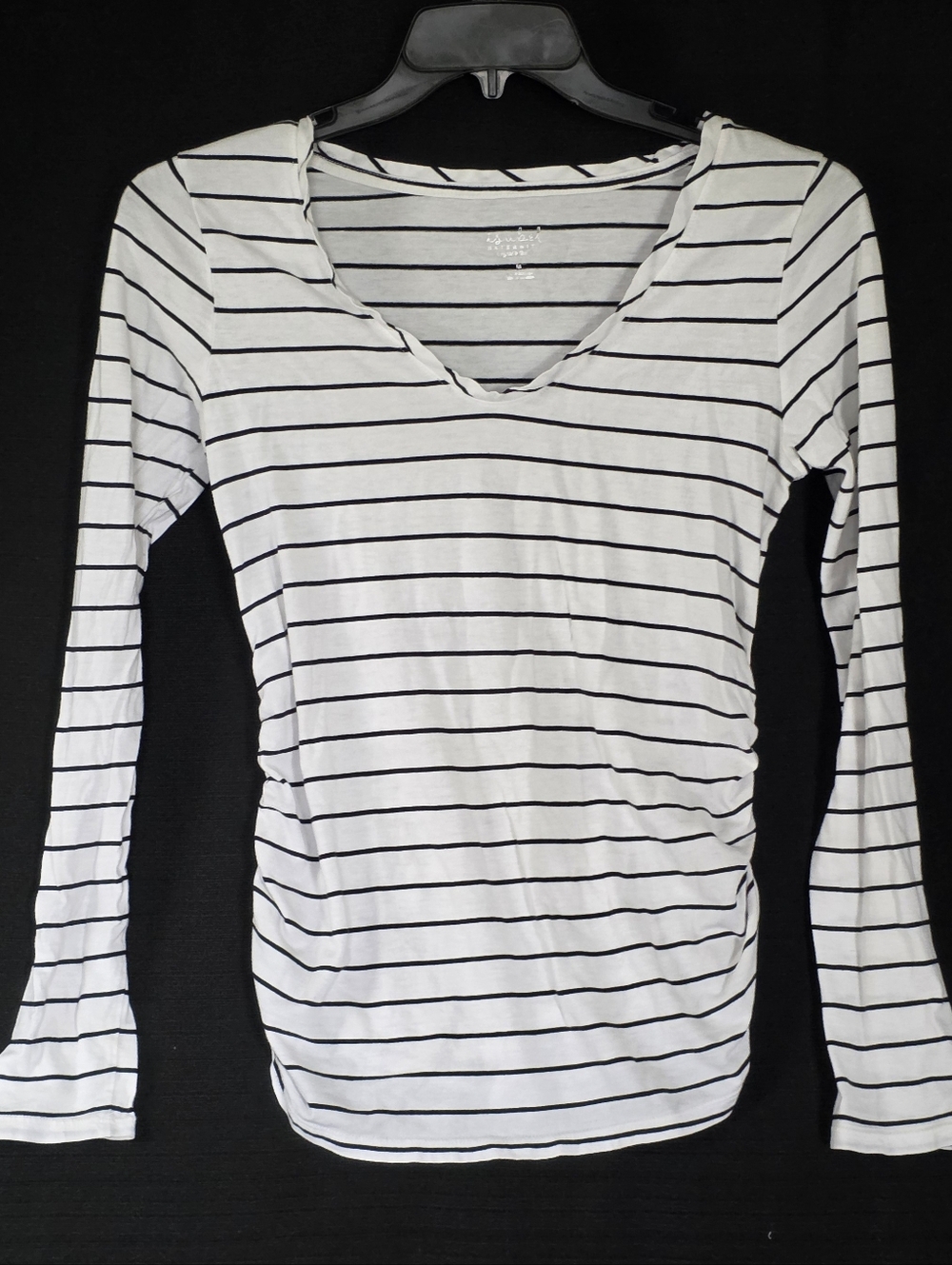 Isabel Maternity White and Black Striped Long Sleeve V-Neck Tee Size Medium
